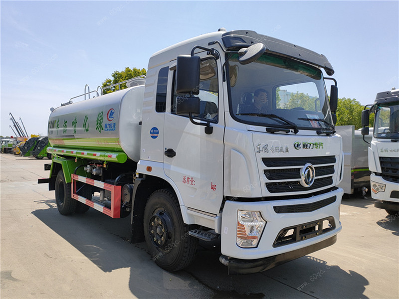 東風D3S灑水車